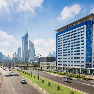 **** فندق نوفوتيل مركز التجاري العالمي الإمارات العربية المتحدة